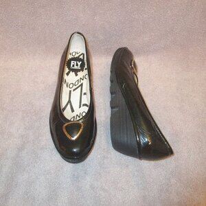 FLY LONDON Patent LEATHER Luxor PUMPS Size 37 6.5 7 WEDGE Shoes SLIP ON Platform